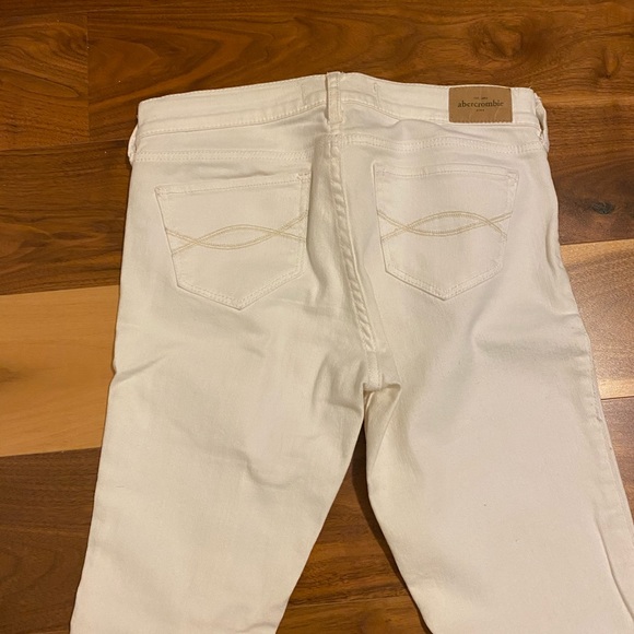 Abercrombie high waisted skinny jeans - Picture 2 of 3